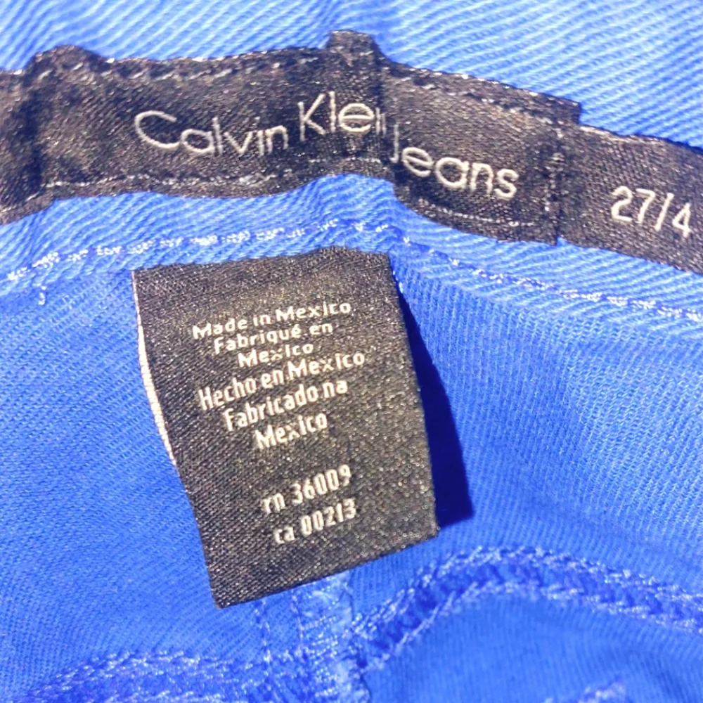 NWT Calvin Klein Blue Cuffed Denim Shorts - Picture 8 of 8